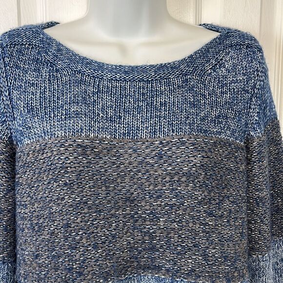 Tribal‎ Blue/White Cotton Blend Eyelash Sweater Size Small - Picture 2 of 11